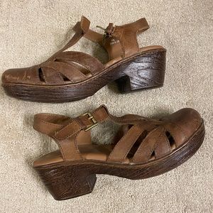 B.O.C. Women’s leather sandals